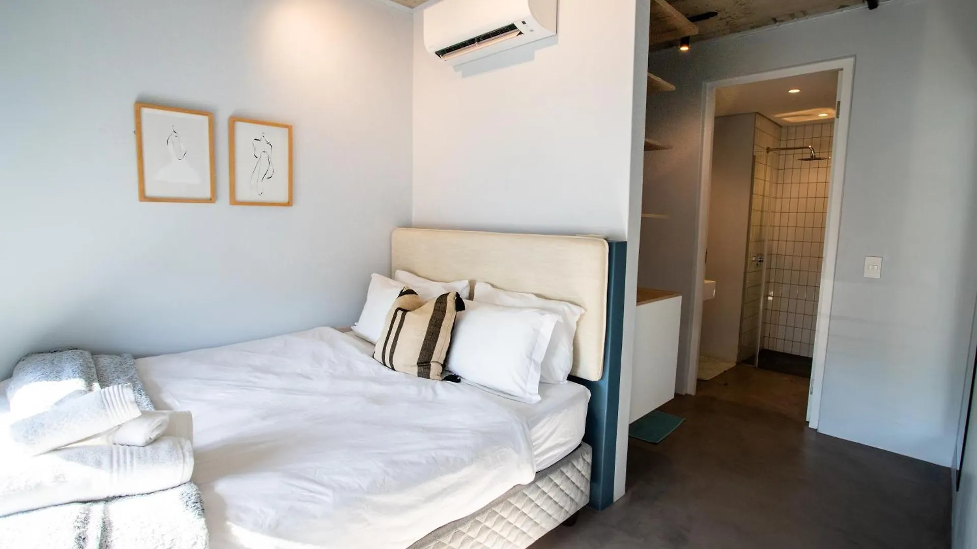 Four On O - Entire Rental Unit - Sea Point - 1 Min From Beach Cape Town