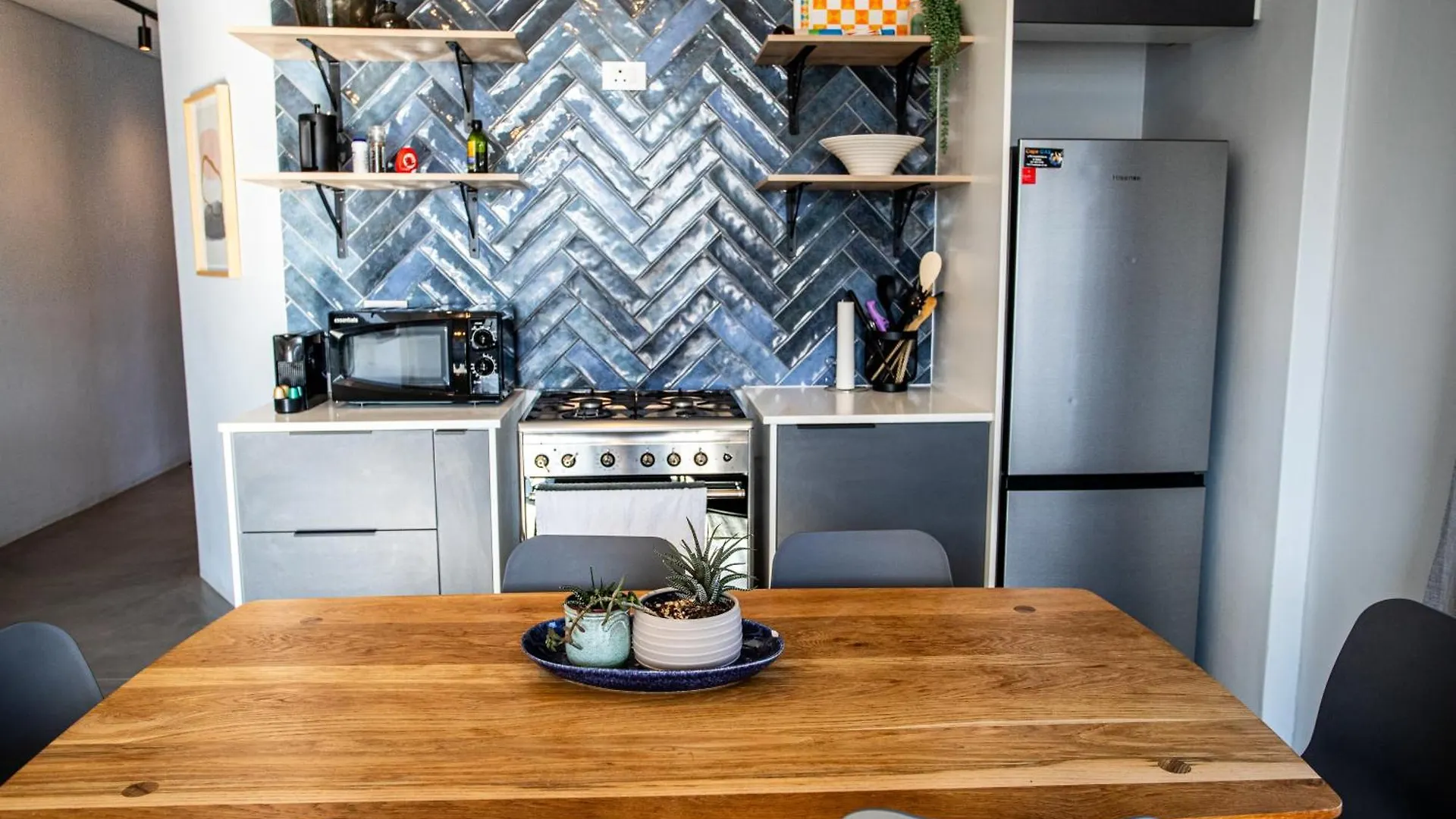 Four On O - Entire Rental Unit - Sea Point - 1 Min From Beach Cape Town