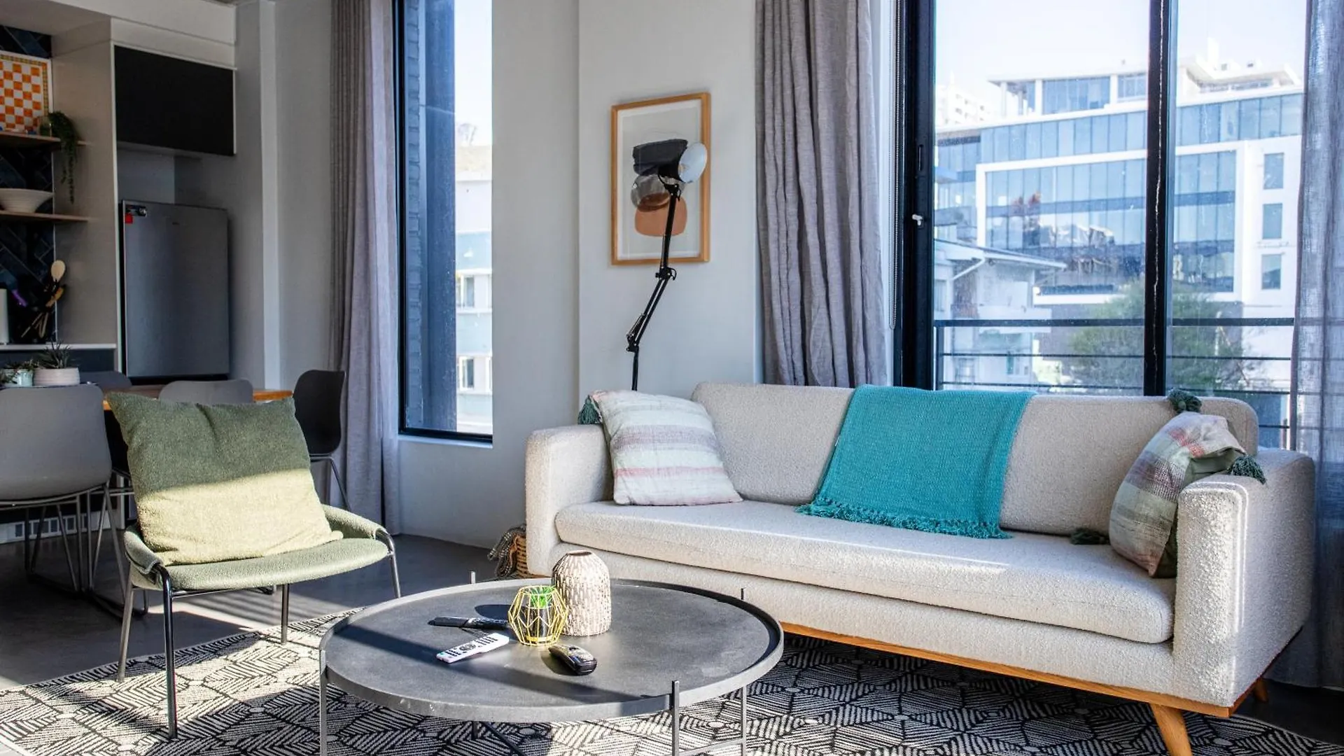 Four On O - Entire Rental Unit - Sea Point - 1 Min From Beach Cape Town